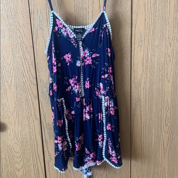 Blue romper - Picture 1 of 2